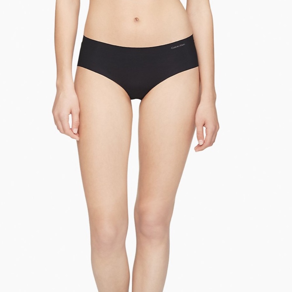 Calvin Klein Women’s 3 pack of Hipster‎ Small New in plastic reusable pouch